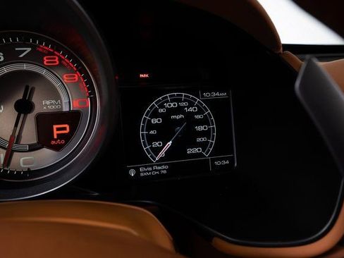 Certified 2019 Ferrari Portofino image 38