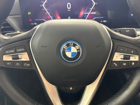 Certified 2023 BMW i4 eDrive40 w/ Premium Package RWD image 10