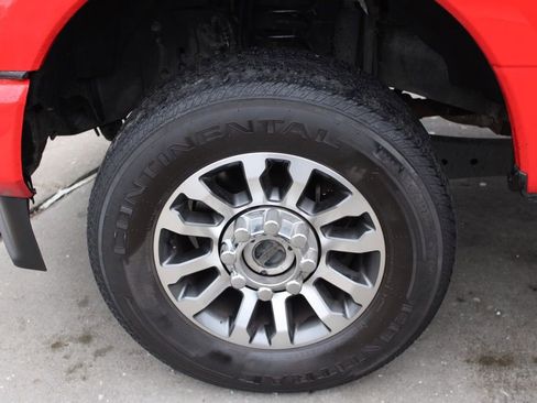 Used 2022 Ford F250 Lariat image 12