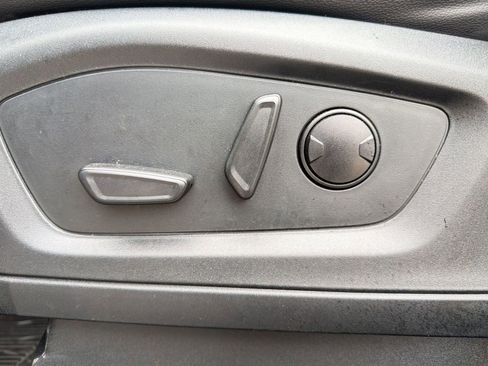 Used 2023 Ford Explorer Limited w/ Limited Technology Package image 11