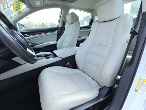 Used 2018 Honda Accord EX-L image 10