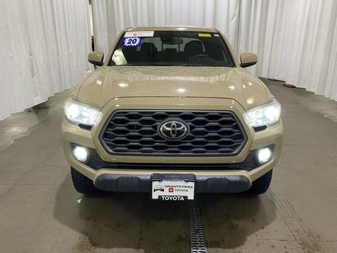 Certified 2020 Toyota Tacoma TRD Off-Road image 9