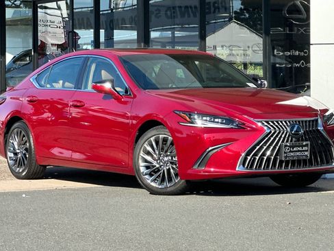 Certified 2025 Lexus ES 300h w/ Accessory Package (Z1) FWD image 2