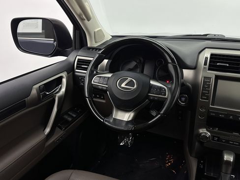Used 2021 Lexus GX 460 Premium w/ Premium Package AWD/4WD image 29