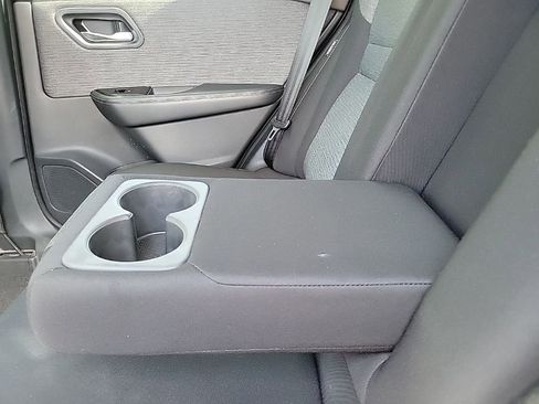 Certified 2022 Nissan Rogue SV image 17