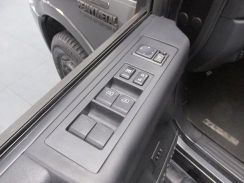 Used 2011 Nissan Titan SL w/ Heavy Metal Edition Pkg image 29