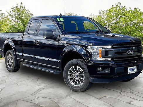 Used 2018 Ford F150 XLT w/ Equipment Group 302A Luxury image 3