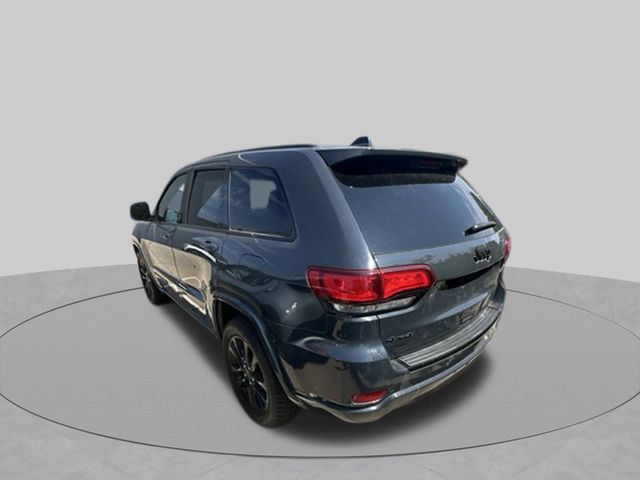 Used 2018 Jeep Grand Cherokee Altitude AWD/4WD image 8