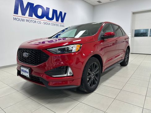 Used 2022 Ford Edge ST-Line image 2
