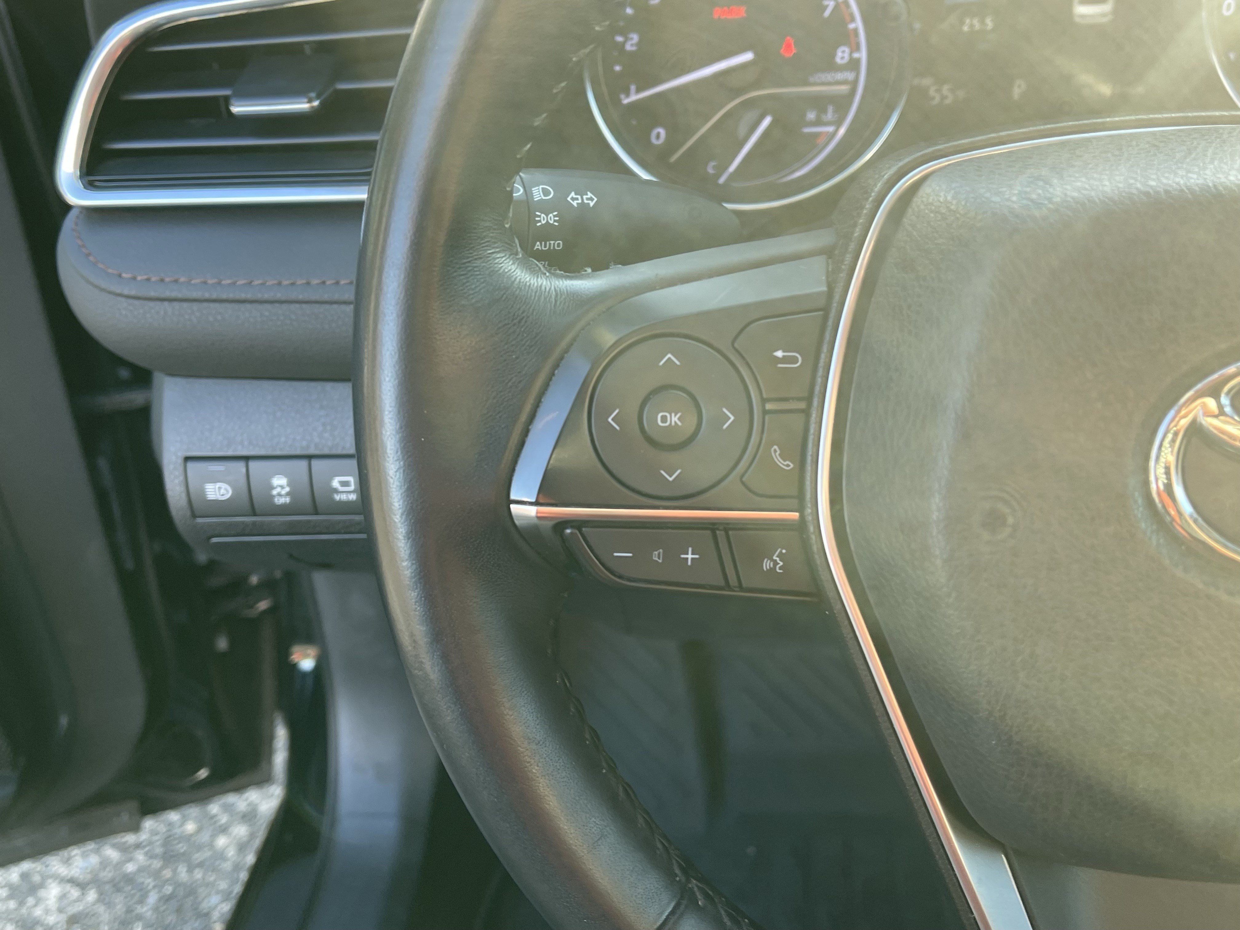 Certified 2018 Toyota Camry XLE w/ Audio Package FWD image 21