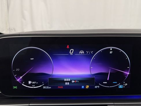 Used 2025 Mercedes-Benz GLS 450 4MATIC image 12