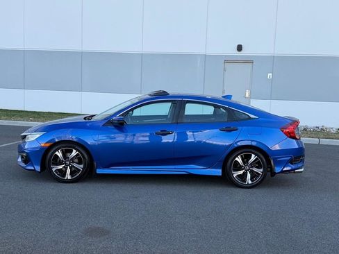 Used 2016 Honda Civic Touring image 8