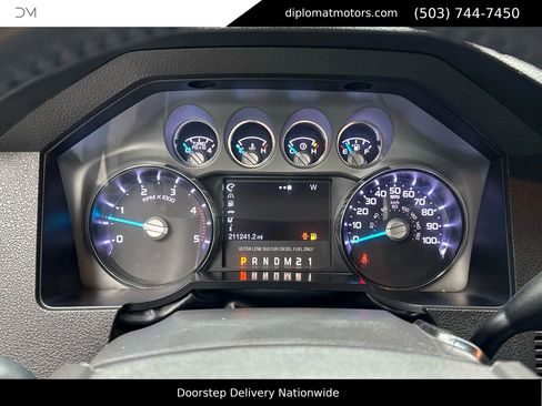Used 2016 Ford F250 Lariat w/ Lariat Interior Package image 27