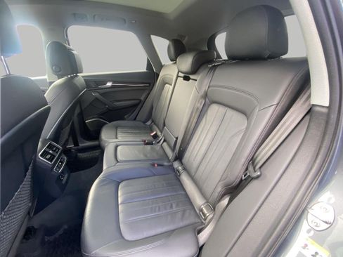 Used 2018 Audi Q5 2.0T Premium Plus w/ Premium Plus Package AWD/4WD image 14