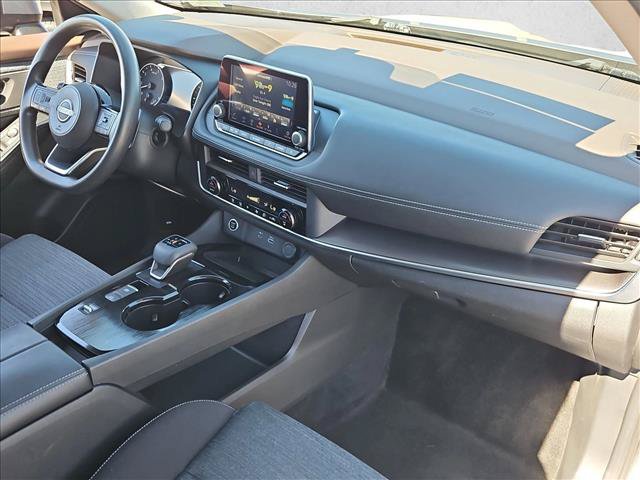 Used 2023 Nissan Rogue SV FWD image 27