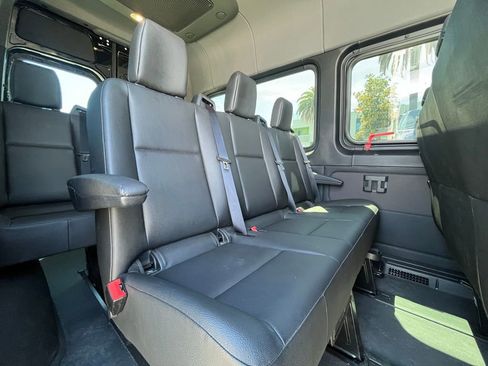 Used 2025 Mercedes-Benz Sprinter 2500 image 17