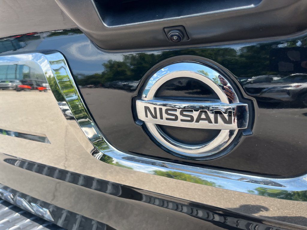 Used 2019 Nissan Titan Platinum Reserve AWD/4WD image 43
