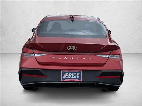 Certified 2026 Hyundai Elantra SE w/ Cargo Package FWD image 6