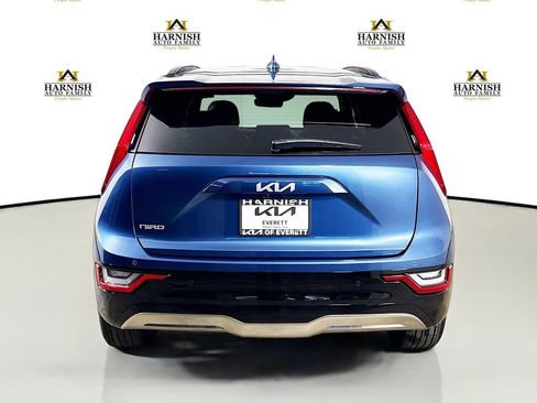 New 2026 Kia Niro Wave w/ Wave Preserve Package FWD image 6