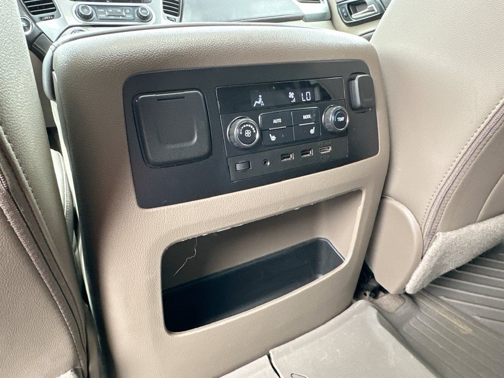 Used 2019 Chevrolet Tahoe Premier AWD/4WD image 17