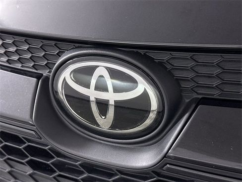 Used 2022 Toyota Corolla LE image 33