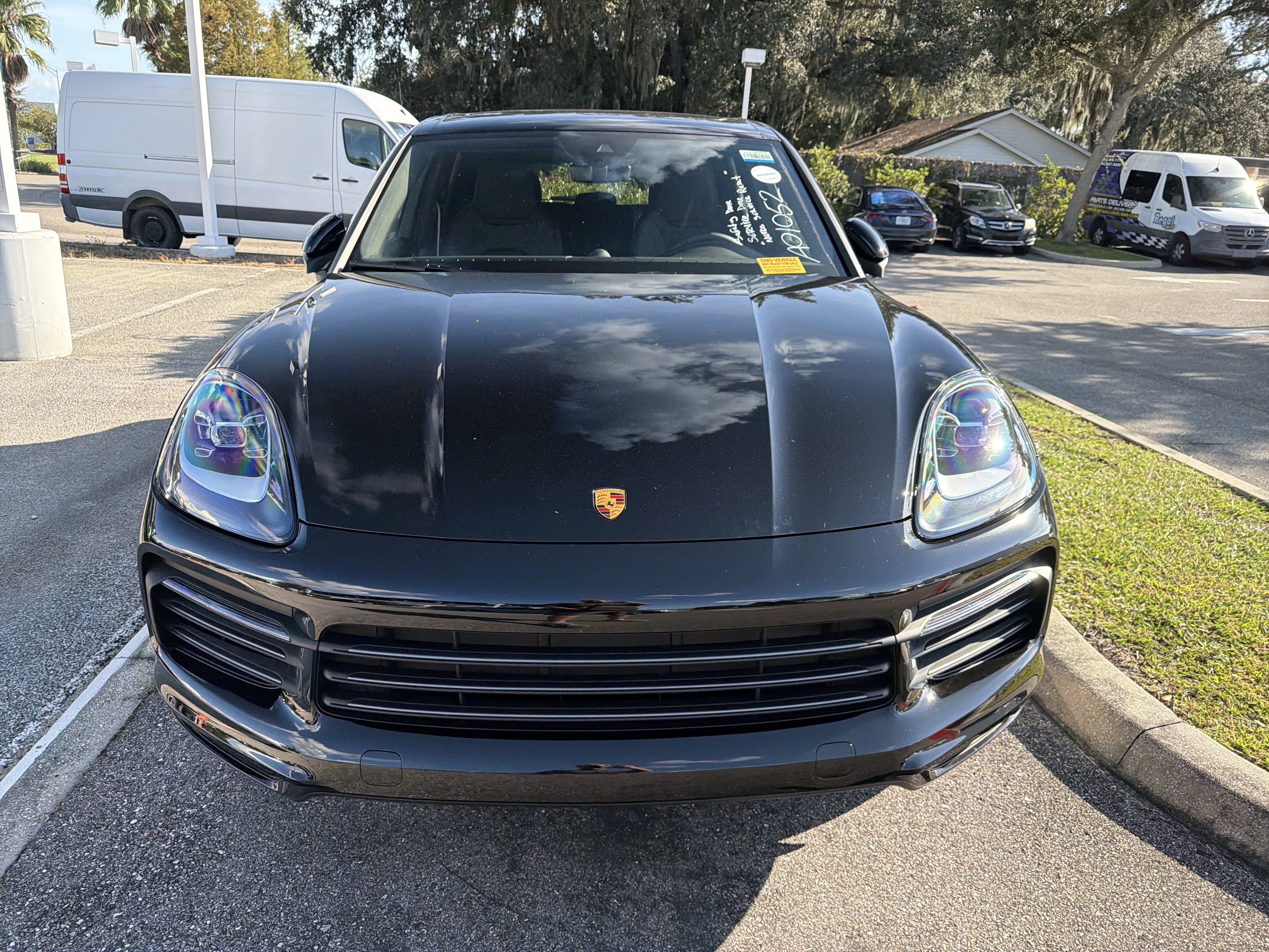 Used 2023 Porsche Cayenne Platinum Edition AWD/4WD image 2