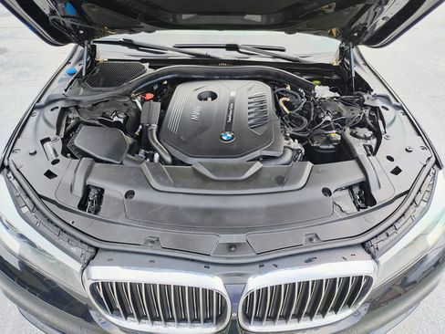 Used 2016 BMW 740i 740i Sedan 4D image 21