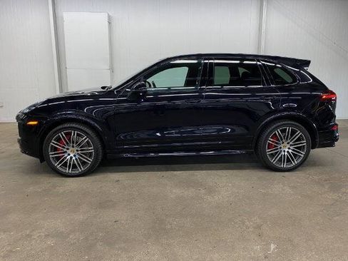 Used 2017 Porsche Cayenne GTS w/ Premium Plus Package AWD/4WD image 2