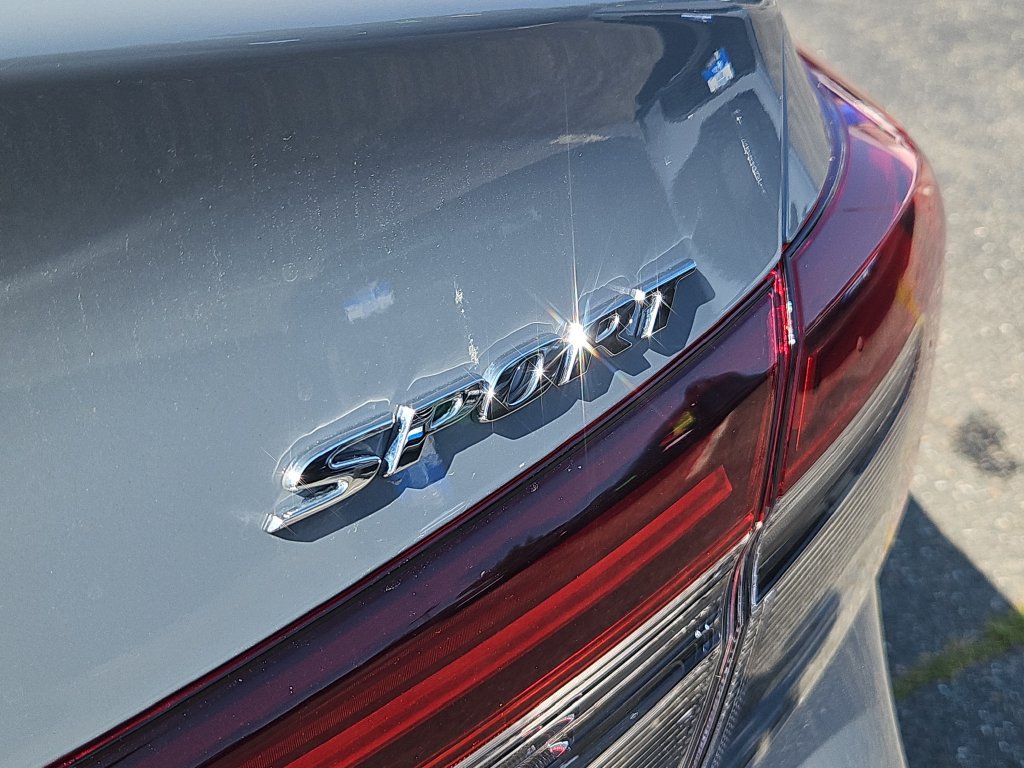 Certified 2025 Honda Civic Sport image 12