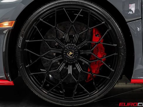 Used 2023 Lamborghini Huracan STO RWD image 28