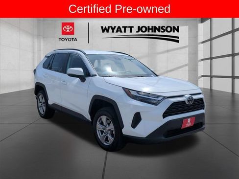 Certified 2025 Toyota RAV4 XLE AWD/4WD image 7