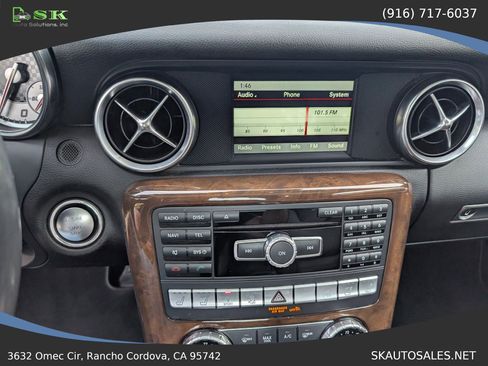 Used 2015 Mercedes-Benz SLK 250 image 33
