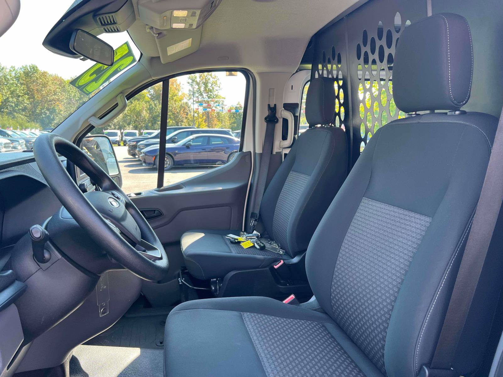 Used 2025 Ford Transit 250 Low Roof w/ Exterior Upgrade Package RWD image 25