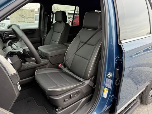 New 2026 GMC Yukon Elevation image 9