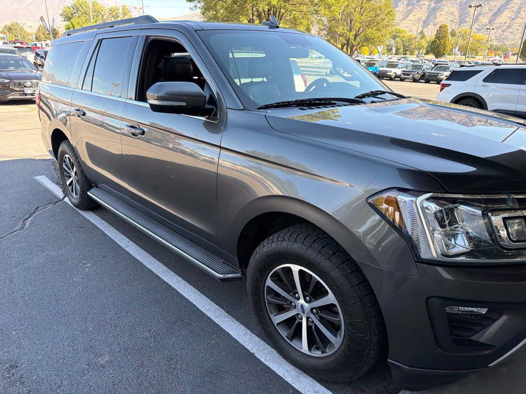 Used 2018 Ford Expedition Max XLT w/ Equipment Group 202A AWD/4WD image 4