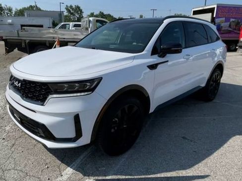 Used 2023 Kia Sorento SX AWD/4WD image 6