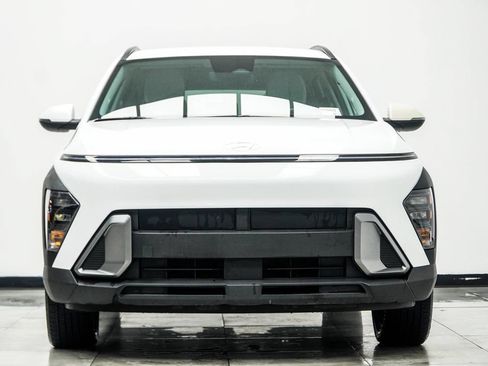 Used 2024 Hyundai Kona SEL AWD/4WD image 8