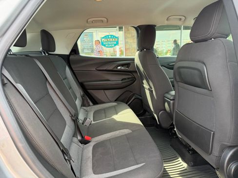 Used 2024 Chevrolet TrailBlazer LS FWD image 19