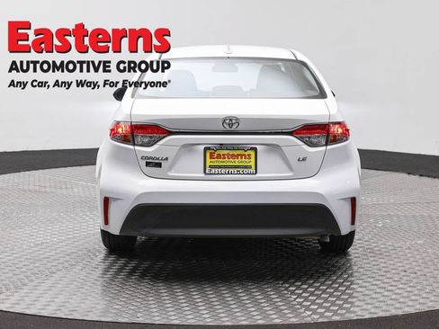 Used 2024 Toyota Corolla LE FWD image 6