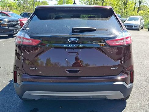 Certified 2024 Ford Edge SEL w/ Convenience Package AWD/4WD image 11