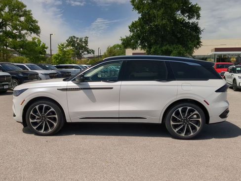 New 2026 Lincoln Nautilus Black Label AWD/4WD image 6