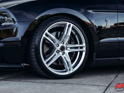 Used 2010 Ford Mustang Shelby GT500 image 46