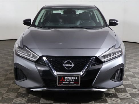 Used 2023 Nissan Maxima SV w/ Floor Mat Group FWD image 11