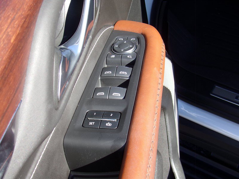 Used 2024 GMC Yukon XL Denali Ultimate AWD/4WD image 52