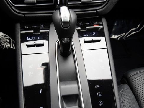 Used 2023 Porsche Macan S image 28