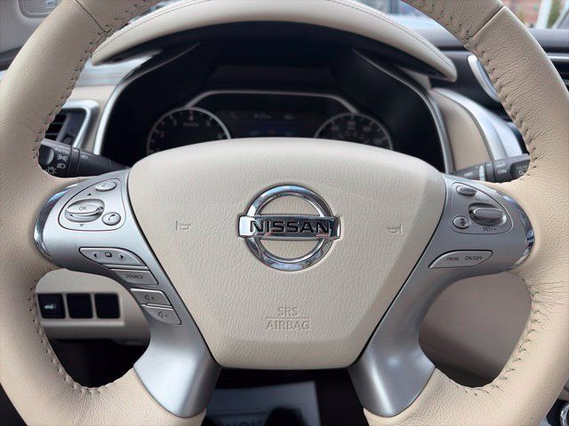 Used 2017 Nissan Murano SL w/ SL Technology Package AWD/4WD image 12