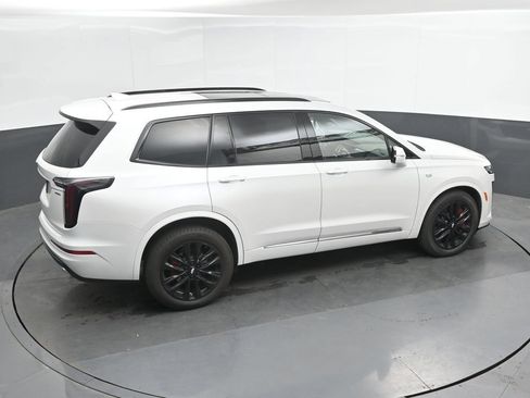 Used 2023 Cadillac XT6 Sport AWD/4WD image 31