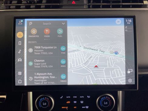 Used 2023 Land Rover Range Rover SE image 23