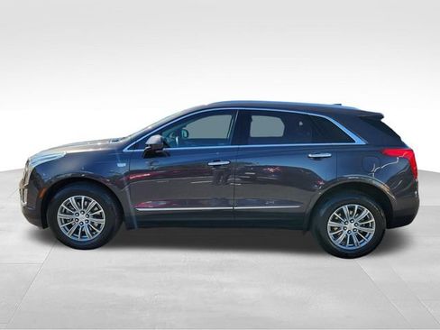 Used 2017 Cadillac XT5 Luxury w/ Driver Awareness Package FWD image 2