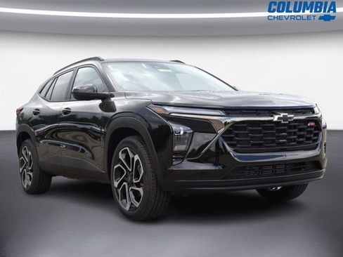 New 2026 Chevrolet Trax RS w/ Sunroof Package FWD image 1